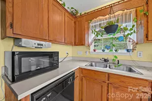 3311 Atlas Dr, Charlotte, NC 28269 - Photo 13