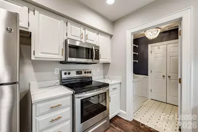 2220 Roswell Avenue, Charlotte, NC 28207 - Photo 9