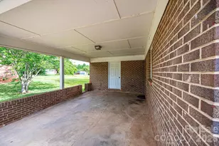 3886 Clay St, Claremont, NC 28610 - Photo 9