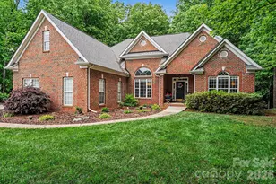 10501 Olde Irongate Ln, Mint Hill, NC 28227 - Photo 1