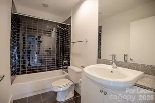 505 E 6th St, Charlotte, NC 28202 - Photo 17