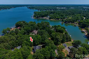 4608 Water Oak Dr, Lake Wylie, SC 29710 - Photo 5