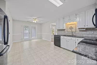 11331 Mendora Drive, Charlotte, NC 28215 - Photo 17