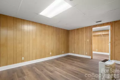 3840 Cherry Grove Drive, Hickory, NC 28602 - Photo 35