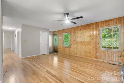 3840 Cherry Grove Drive, Hickory, NC 28602 - Photo 25