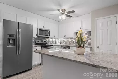 3840 Cherry Grove Drive, Hickory, NC 28602 - Photo 13