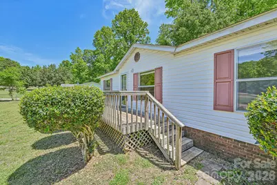 717 Rock Castle Drive, York, SC 29745 - Photo 5