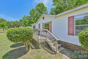 717 Rock Castle Dr, York, SC 29745 - Photo 5