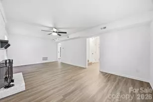 405 Leighton Ct, Matthews, NC 28105 - Photo 15