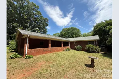 2012 N Deal Avenue, Newton, NC 28658 - Photo 7