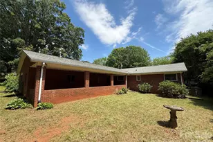 2012 N Deal Ave, Newton, NC 28658 - Photo 7