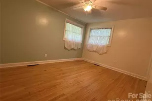 2012 N Deal Ave, Newton, NC 28658 - Photo 11