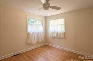 2012 N Deal Ave, Newton, NC 28658 - Photo 15
