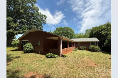 2012 N Deal Avenue, Newton, NC 28658 - Photo 5