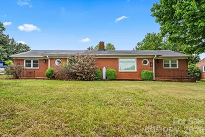 1204 W Fifth Avenue, Lexington, NC 27295 - Photo 1