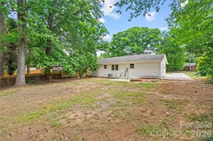 1915 Birchcrest Dr, Charlotte, NC 28205 - Photo 23