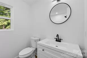 94 White Oak St, Chester, SC 29706 - Photo 11