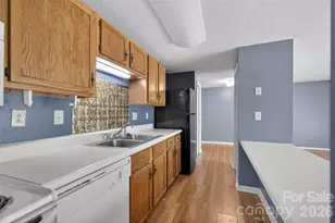 9405 Old Concord Rd, Charlotte, NC 28213 - Photo 11