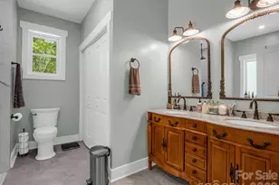 565 Pinewood Knoll Dr, Hendersonville, NC 28739 - Photo 21