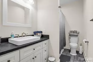 565 Pinewood Knoll Dr, Hendersonville, NC 28739 - Photo 29