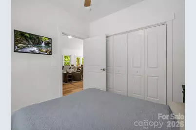 565 Pinewood Knoll Drive, Hendersonville, NC 28739 - Photo 29