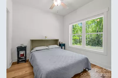 565 Pinewood Knoll Drive, Hendersonville, NC 28739 - Photo 27