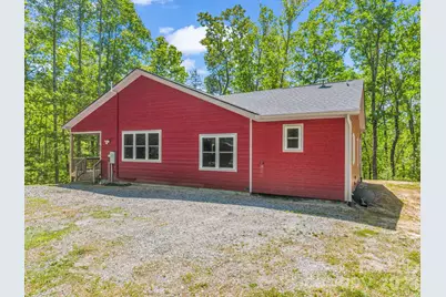 565 Pinewood Knoll Drive, Hendersonville, NC 28739 - Photo 37