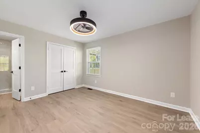 4700 Walden Court, Charlotte, NC 28210 - Photo 17