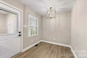 4700 Walden Ct, Charlotte, NC 28210 - Photo 13