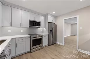 4706 Walden Ct, Charlotte, NC 28210 - Photo 11
