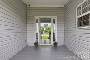 1689 Willowbrook Dr, Fort Mill, SC 29708 - Photo 3