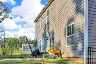118 N Hill Ln, Troutman, NC 28166 - Photo 29
