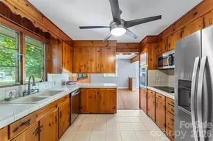 98 Limberlost Dr, Hendersonville, NC 28739 - Photo 3