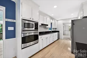 7300 Quail Hill Rd, Charlotte, NC 28210 - Photo 11
