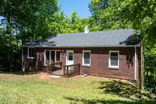722 E F St, Newton, NC 28658 - Photo 1