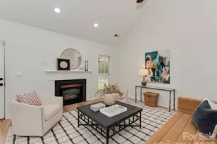 9221 Forest Green Dr, Charlotte, NC 28227 - Photo 3