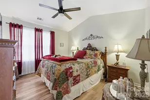 311 Wilkes Pl Dr, Fort Mill, SC 29715 - Photo 5