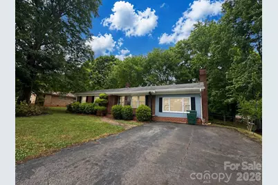 406 E L Street, Newton, NC 28658 - Photo 1
