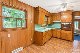 406 E L St, Newton, NC 28658 - Photo 7