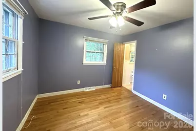 406 E L Street, Newton, NC 28658 - Photo 11