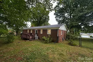 406 E L St, Newton, NC 28658 - Photo 29
