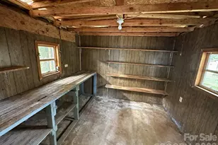 406 E L St, Newton, NC 28658 - Photo 27