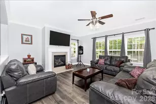 10006 Rocky Ford Club Rd, Charlotte, NC 28269 - Photo 3