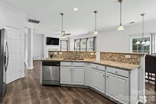 10006 Rocky Ford Club Rd, Charlotte, NC 28269 - Photo 5
