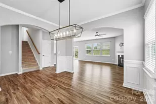 2022 Napa Valley Dr, Waxhaw, NC 28173 - Photo 9