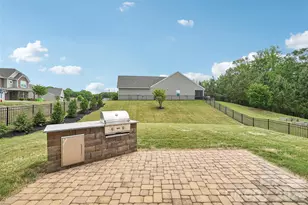 2022 Napa Valley Dr, Waxhaw, NC 28173 - Photo 29