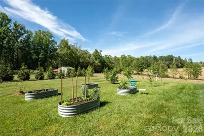 18 N Bear View Drive, Hendersonville, NC 28792 - Photo 23