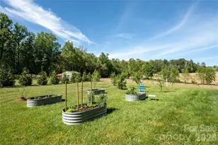18 N Bear Vw Dr, Hendersonville, NC 28792 - Photo 23