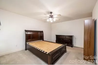 1919 2nd Avenue SW, Hickory, NC 28602 - Photo 11
