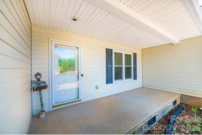 1919 2nd Avenue SW, Hickory, NC 28602 - Photo 3